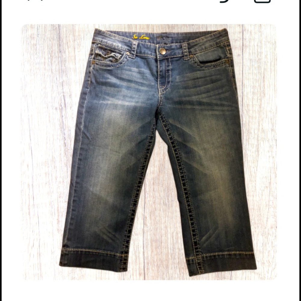 Stylish Denim Kut from the Kloth relaxed fit Capri